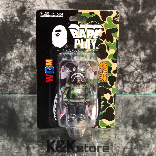 Bearbrick store 100 bape